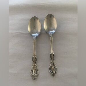 Oneida MICHELANGELO 18/10 Stainless Flatware Set of 2 Spoons